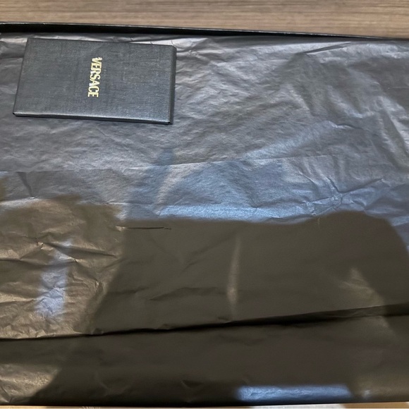 New (Authentic) Versace Cream and Gold Mules US 6.5 - Picture 9 of 11